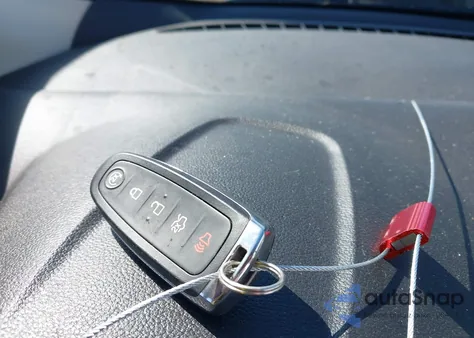 2017 Ford Escape Titanium из США, поврежденный, VIN 1FMCU9J93HUE14070